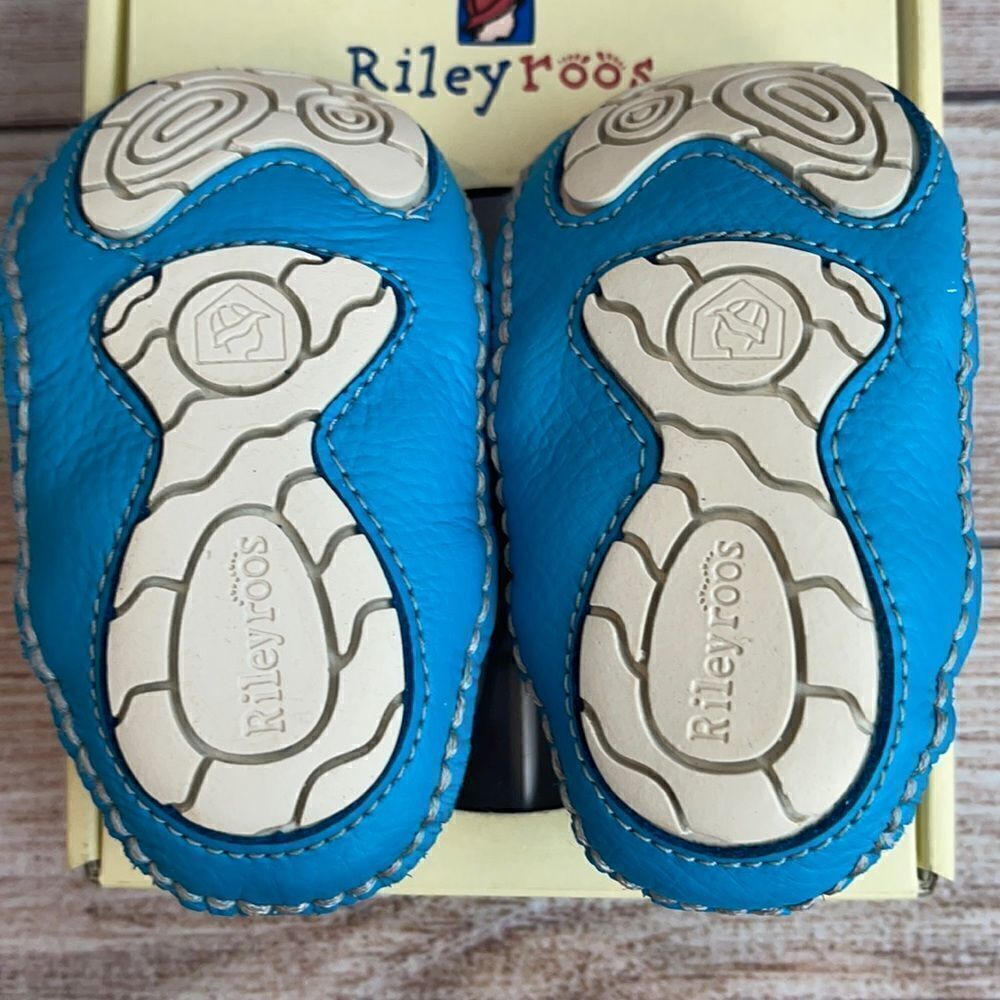 Infant Slip-on Shoes - Picture 7 of 9